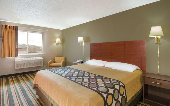 Super 8 By Wyndham Clearfield