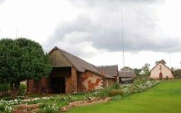 African Hills Safari Lodge & Spa