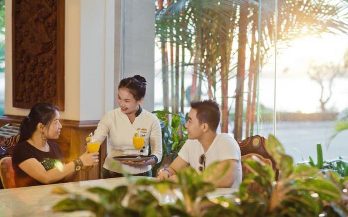 Champasak Grand Hotel