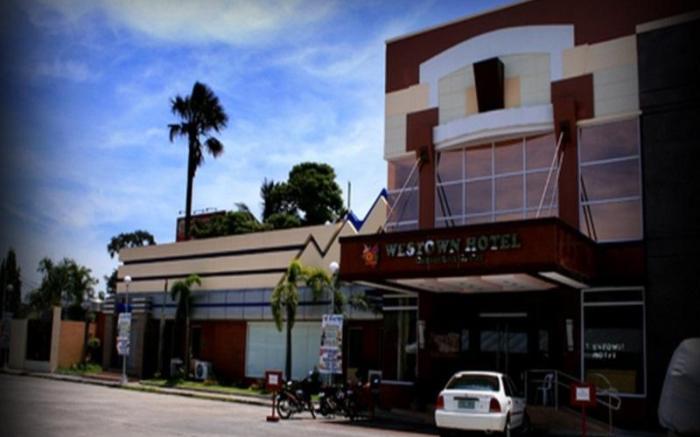 MO2 Westown Hotel Mandalagan