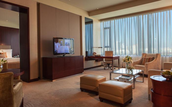 Renaissance Tianjin Lakeview Hotel