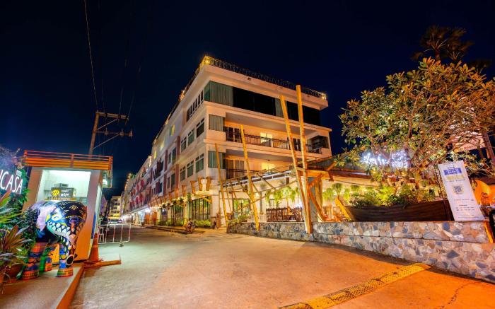 Baumancasa Beach Resort