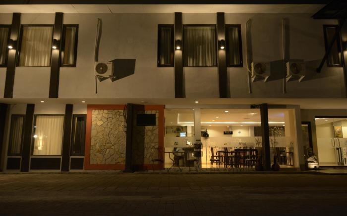 Puri Chorus Hotel