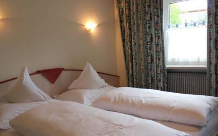 Hotel Lowenhof