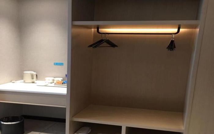 VX Hotel Jiangsu Lianyungang Wanda Plaza