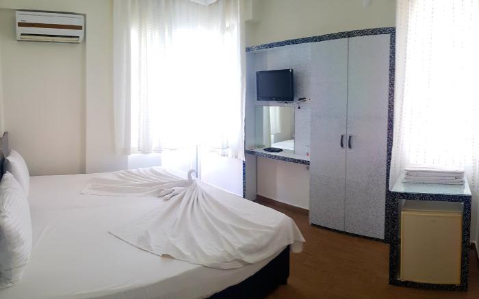 Lavin Garden Hotel