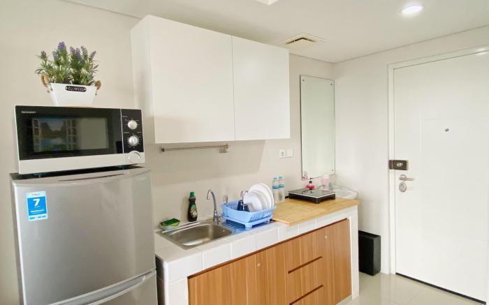 Cozy Studio @ Breeze Apartments Bintaro by OkeStay