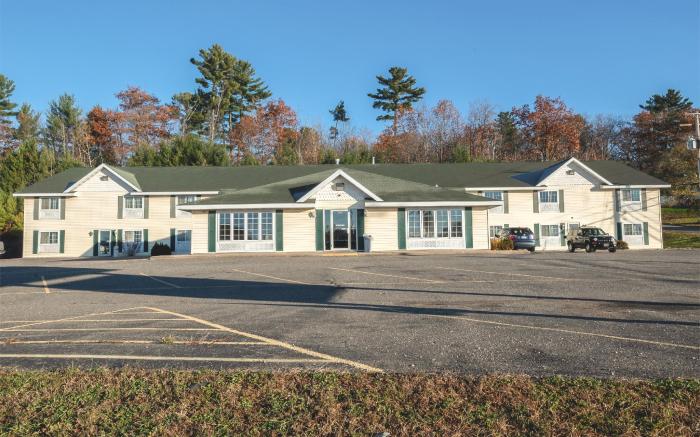 Mountain Host Motor Inn