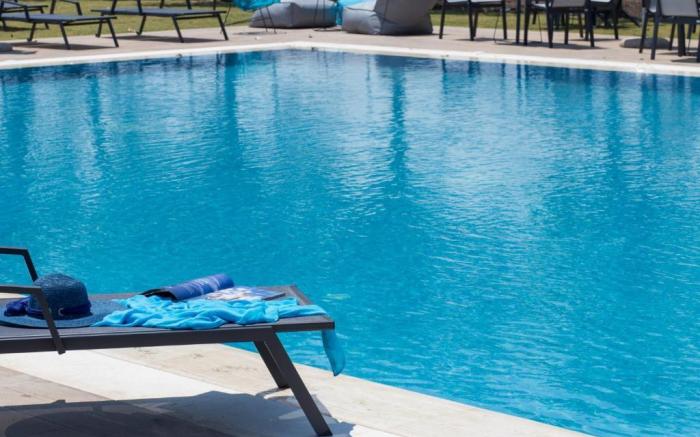 Mythic Summer Hotel