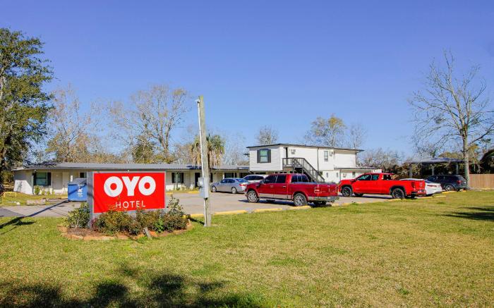 OYO Hotel Sulphur LA Hwy 90 West