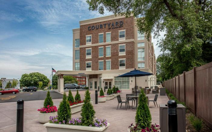Courtyard by Marriott Rochester Downtown