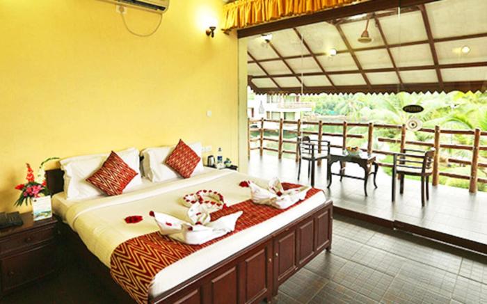 Kalathil Lake Resort