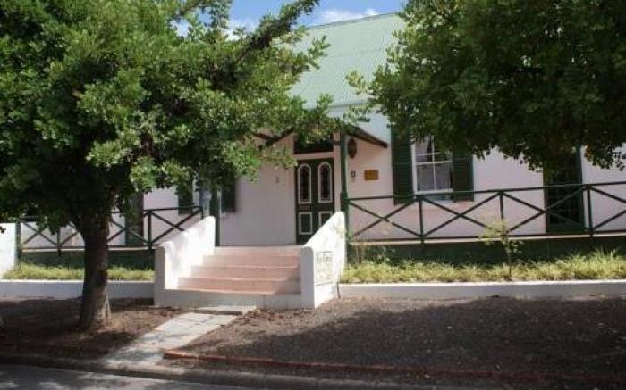 Koo Karoo Guest Lodge and Self Catering