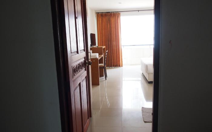 Phetsuwan Hotel
