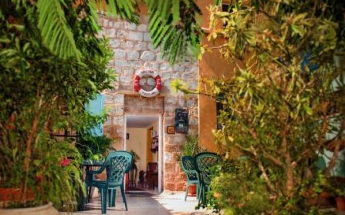 Port Inn Hotel