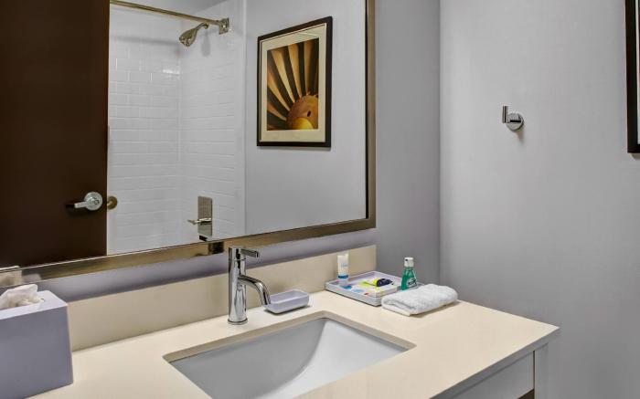 Four Points by Sheraton Huntsville Airport