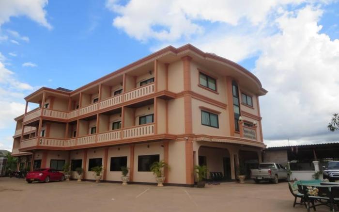 Chaleunehoung Hotel