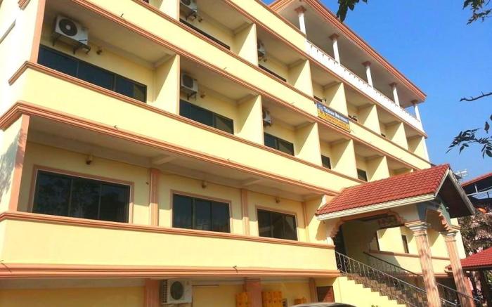 Sisavath Hotel