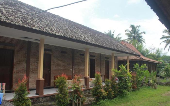 JOGLO Greenhouse
