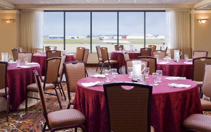 Sheraton Hartford Hotel at Bradley Airport