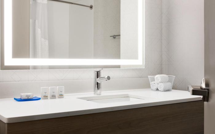 Holiday Inn Express Hotel & Suites Greenville-Downtown By IHG