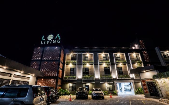 LOA LIVING Solo Baru