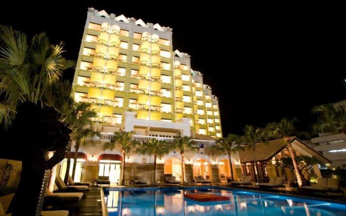 OKINAWA KARIYUSHI RESORT EXES ONNA