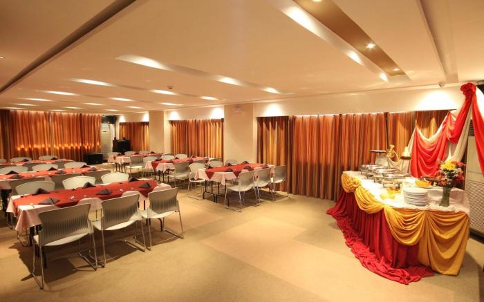 Court Meridian Hotel
