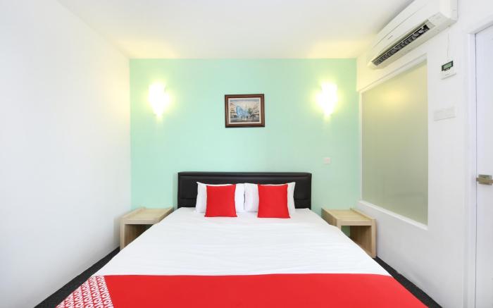 Super OYO 442 Marvelton Hotel