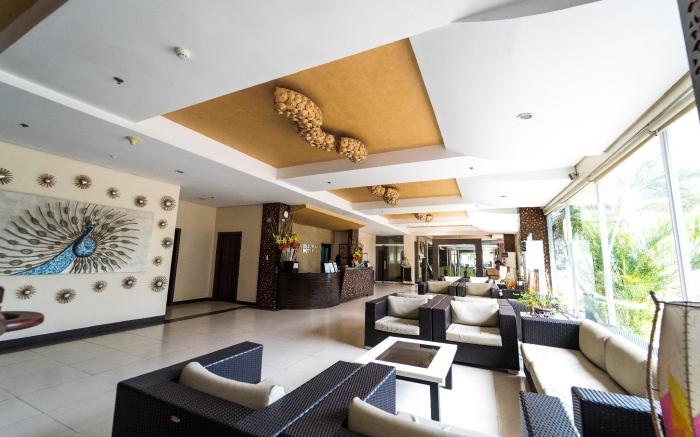 Mo2 Westown Hotel and Resort