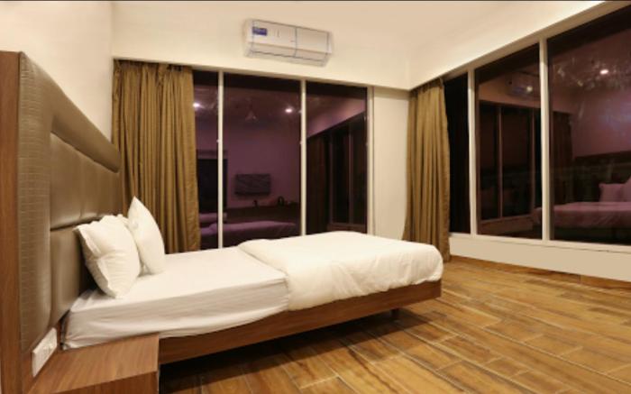 Sky Suites by Monarch