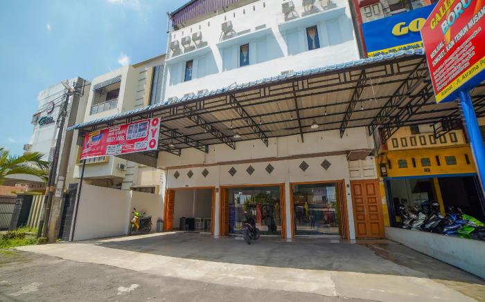 SUPER OYO 90457 Anara Residence & Guest House