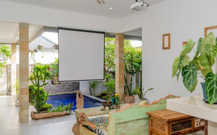 Cat Cow Villa A Place to Relax in Heart of Canggu 