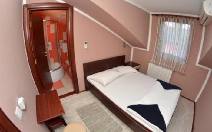 Apartments & Accommodation Stojic