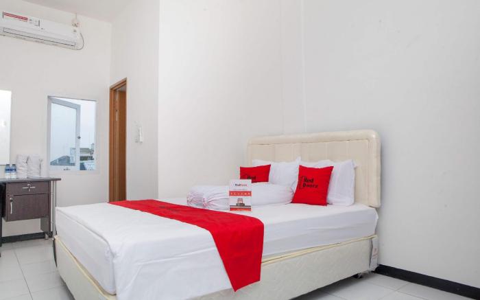 RedDoorz near Telkom Corporate University