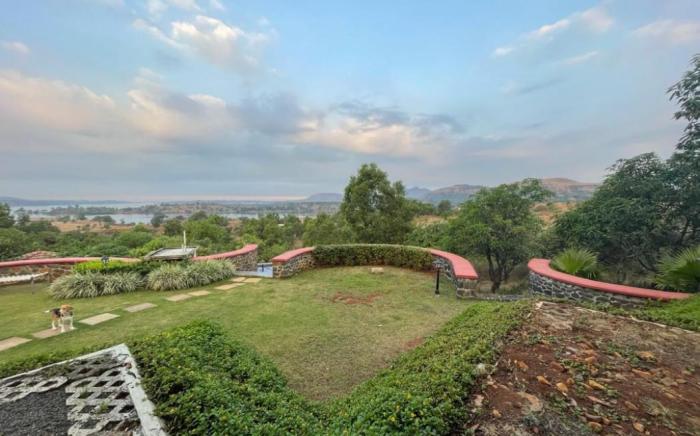 Jayshin Lake Vaitarna Igatpuri Resort​