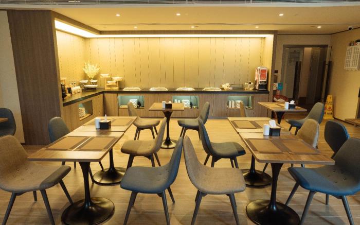 Hanting Hotel Handan Development Zone East Railway Station