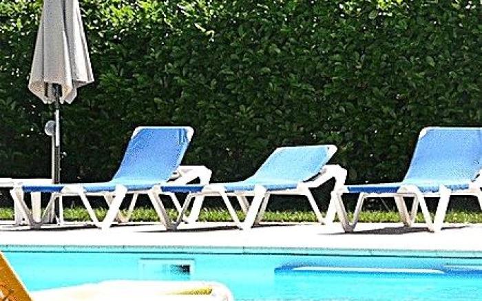 Logis Hotels - Le Bellaroc - Hotel 2 etoiles et Restaurant