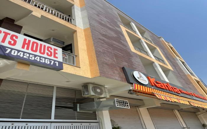 Capital O Kanha Guest House