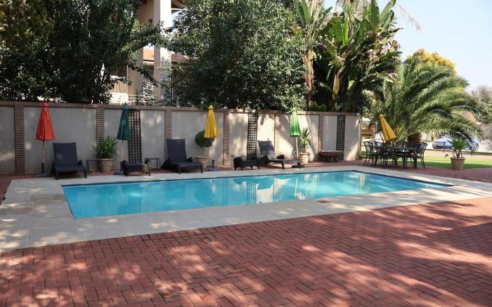 Airport Gardens Boutique Hotel