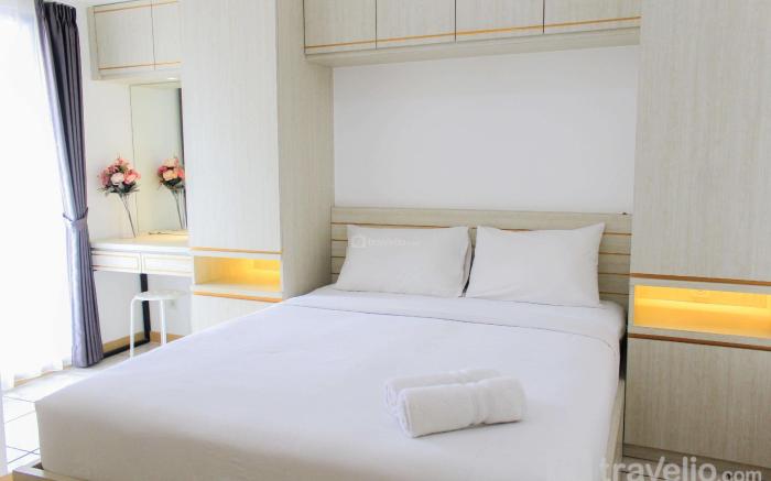 Clean and Comfort 2BR M-Town Residence By Travelio