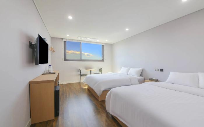 Aroomi Hotel Hyupjae