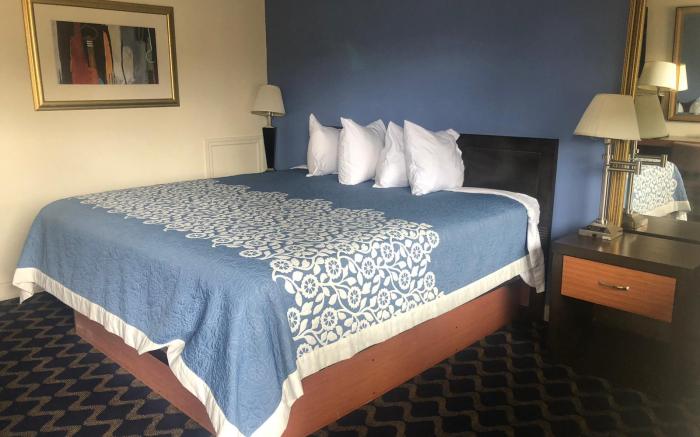 ADERI HOTEL BUCKNELL UNIVERSITY