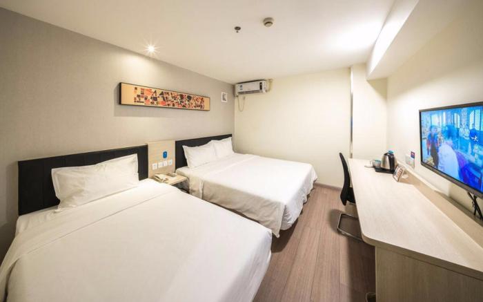 Hanting Hotel Nanjing Jiangning Chengxin Avenue Metro Station