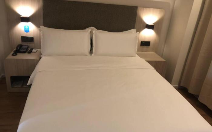 Hanting Hotel Zhoukou Jianshe Avenue