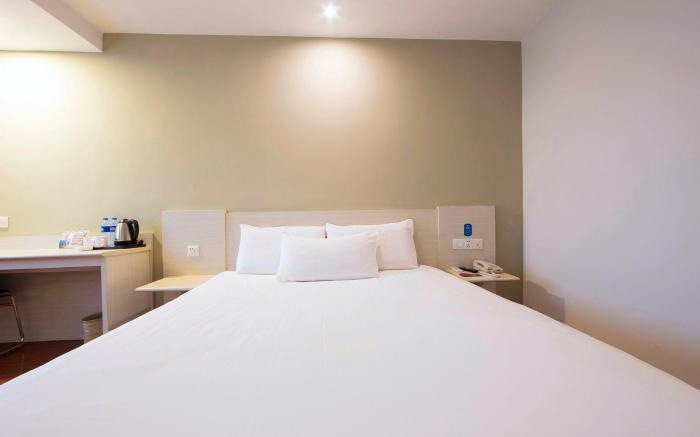 Hanting Hotel Zhengzhou Qinling Road