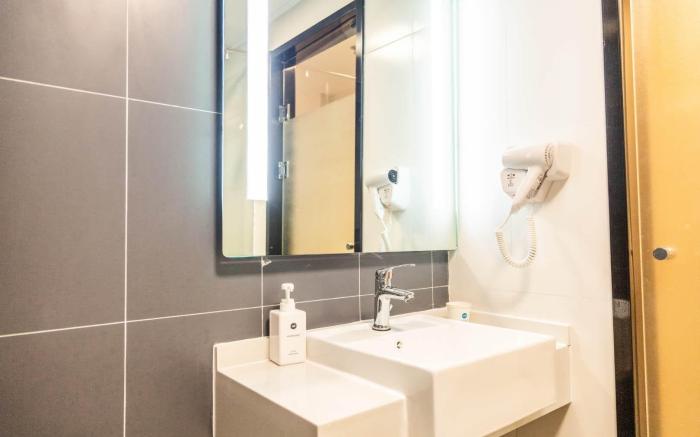 Hanting Hotel Wenzhou Rui'an Wansong Road