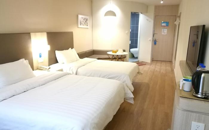 Hanting Hotel Xuchang Wenfeng Square