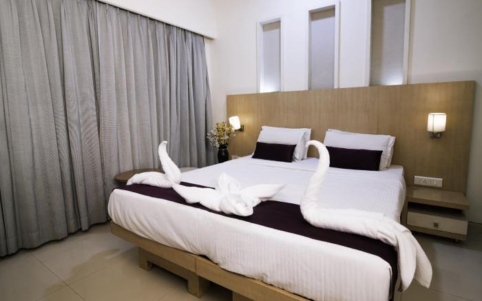 Hotel Monarch Guestline in MIDC Rabale