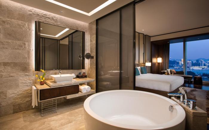 HUALUXE Xiamen Haicang Harbour View By IHG